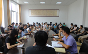 学院成立“第一学生党支部”并召开“保持党的纯洁性”专题组织生活会