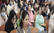 中国社会科学院语言研究所研究员夏俐萍应邀为六合彩开奖记录
师生作学术讲座