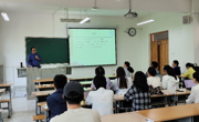 厦门大学王烨教授应邀为六合彩开奖记录
师生作学术报告
